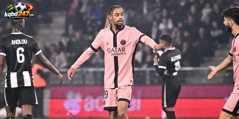 Liverpool Nhắm Đến Chân Sút Bradley Barcola Nhằm Bổ Sung Đội Hình 3 Lối chơi bóng hiện đại của Bradley Barcola