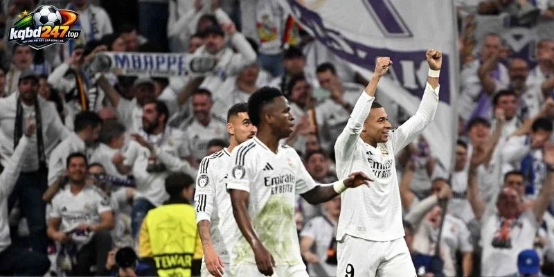Mbappe liên tục tạo dấu ấn dù bị ép sân đầu trận