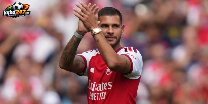 Arsenal Nâng Cúp Nhưng Không Trọn Niềm Vui, Guimaraes Gặp Vấn Đề Thể Trạng 4 Những đánh giá khác nhau từ nội bộ và giới chuyên gia