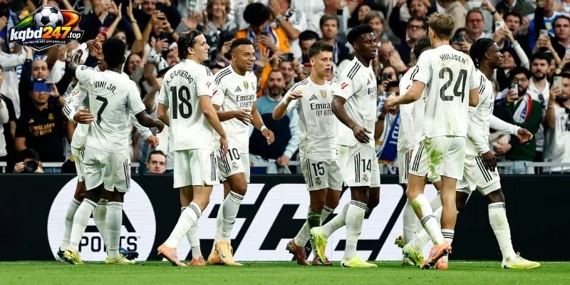 Real Madrid Chưa Hoàn Chỉnh, Mourinho Đối Diện 2 Bài Toán Nan Giải 2 Real Madrid đối diện nhiều vấn đề cần tháo gỡ