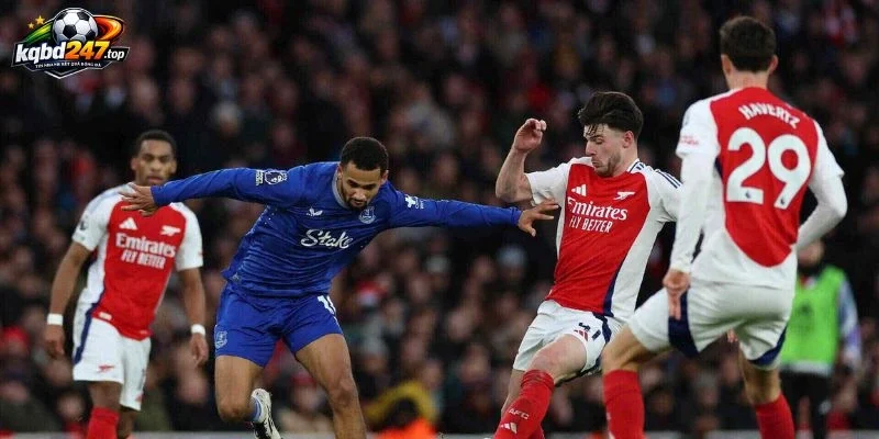 Khoảnh Khắc Căng Thẳng Arsenal - Chelsea: Rice Và Rogers Suýt Ẩu Đả 4 Góc nhìn chuyên môn về màn đối đầu giữa Rice và Rogers