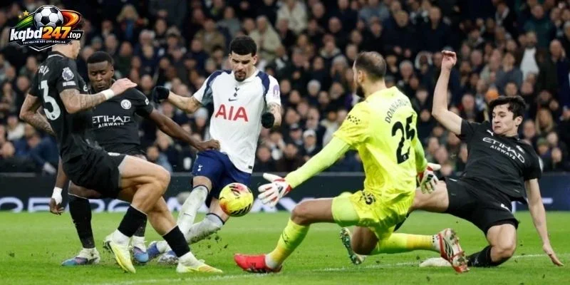 Tottenham thiếu đột biến trên hàng công
